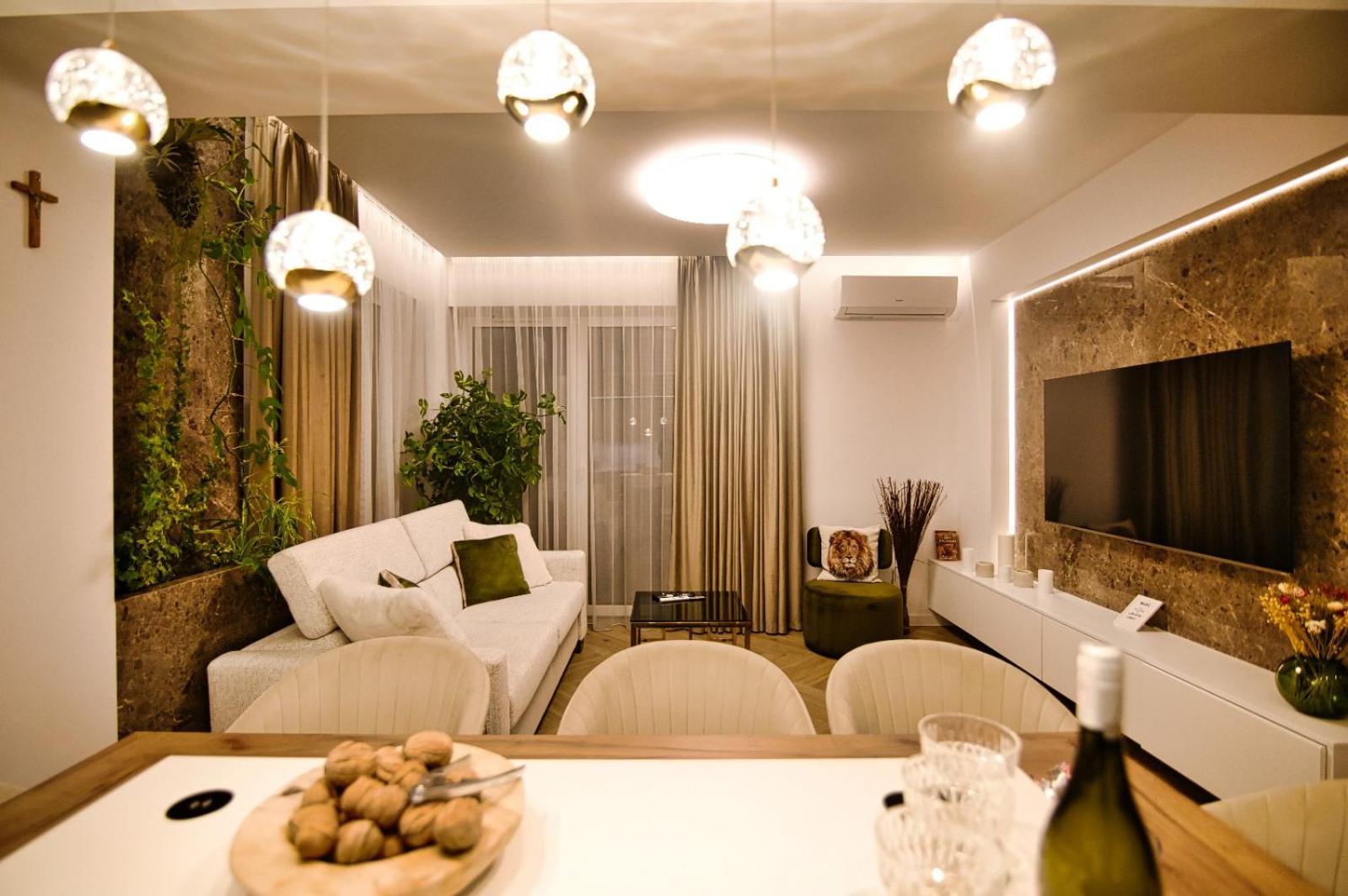 Апартаменты Apartament "Zlote Lwy 18" Затор Экстерьер фото
