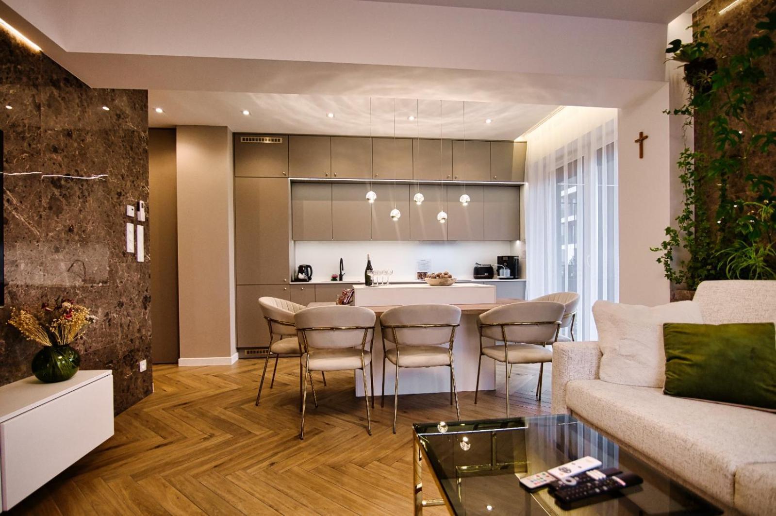 Апартаменты Apartament "Zlote Lwy 18" Затор Экстерьер фото